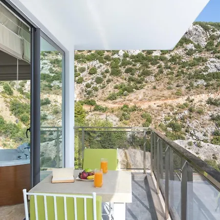 Villa Islamlar Sleeps 4 With Pool Air Con And Wifi *