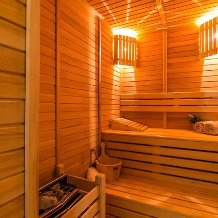 Islamlar Sleeps 4 With Pool Air Con And Wifi *